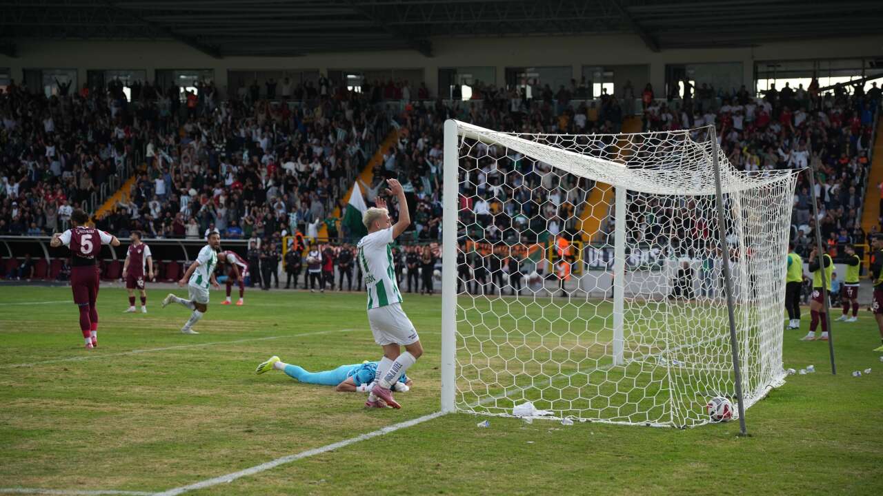 Muğlaspor - Elazığspor Maçında O An: Gol, Sevinç ve Zafer Bir Arada 8